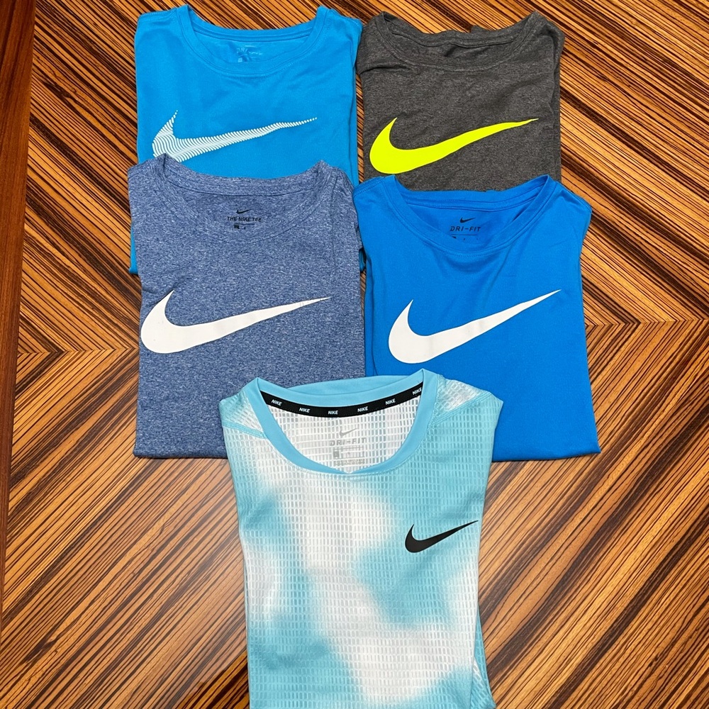 Nike 5 Boys short sleeve T-shirt L